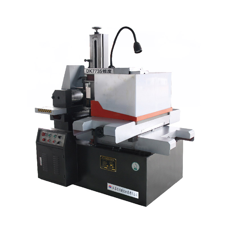 DK7735 GZ erittäin korkean nopeuden tyyppinen CNC EDM -langan leikkauskone