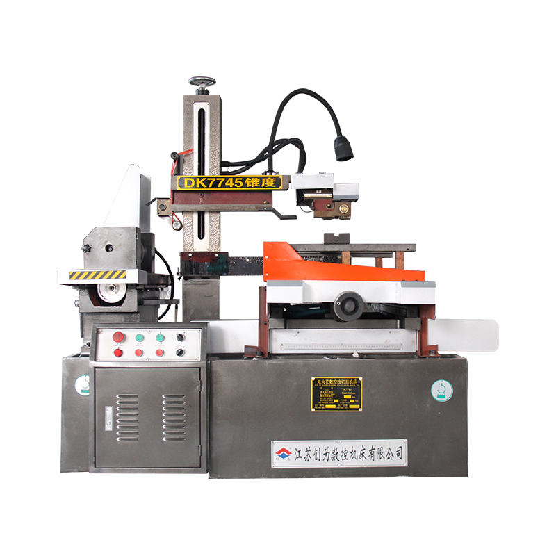 DK7745 AZ LOW LOSE STEPER CNC WIRE EDM Nopea leikkauskone