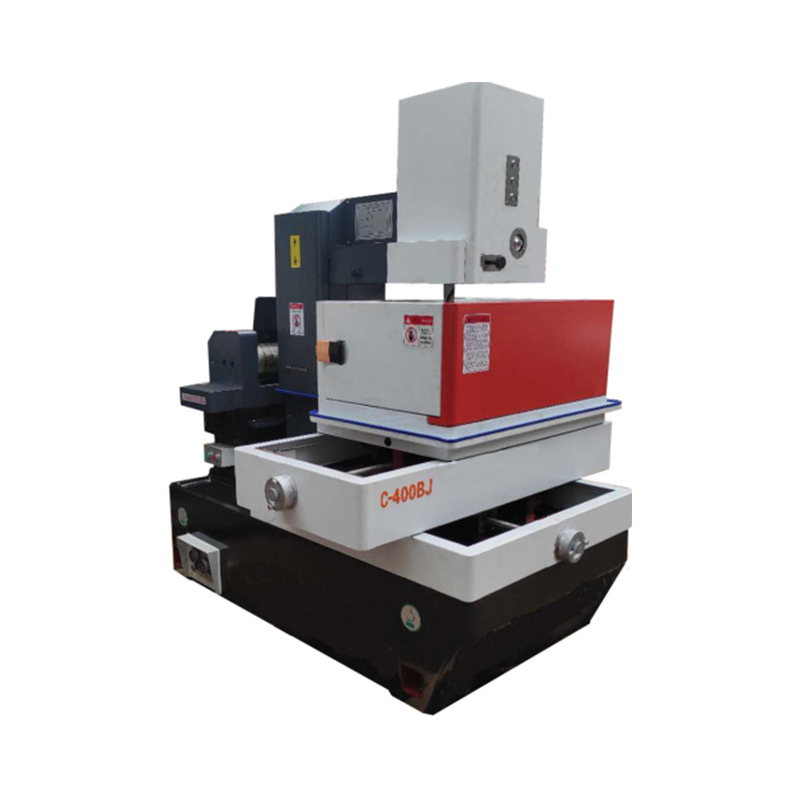 DK7740 C-tyypin häiriöiden kestävyys CNC-johdin EDM-keskipitkän leikkauskone